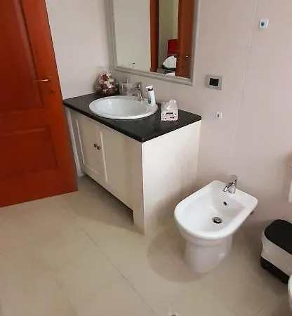 بيت ضيافة La Via Del Mare