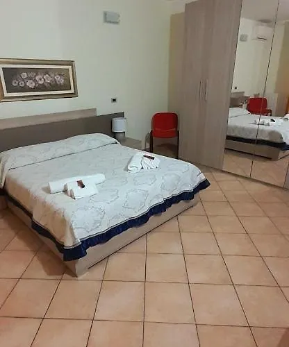 Pensión La Via Del Mare 3*