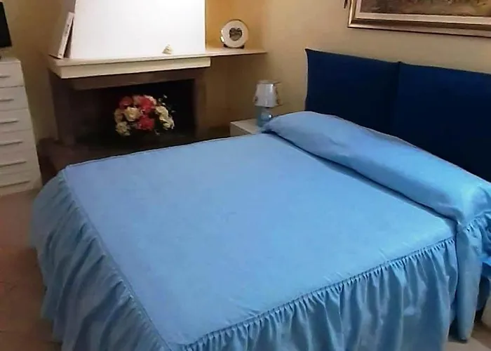 La Via Del Mare Pensión 3*